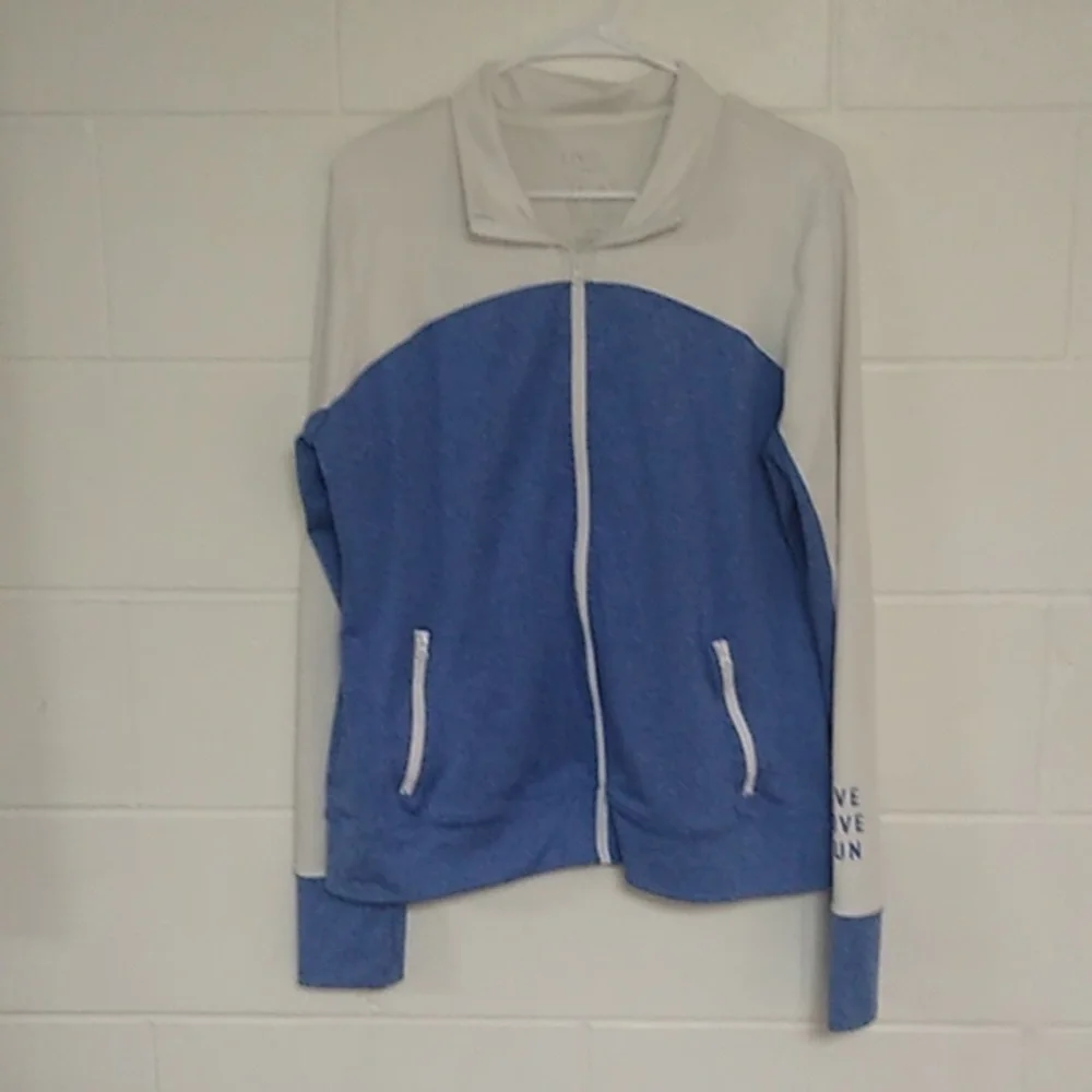 LIVE LOVE DREAM ATHLETIC, THUMB HOLES, ZIP POCKETS, RUNNING JACKET